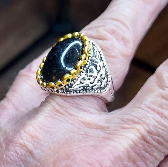Unisex ring black stone oval, 925 silver and gold look size 6 - Picture 7 of 9